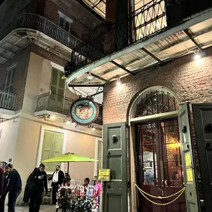 Pirate's Alley Meeting Spot