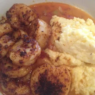 Blackened Shrimp and Grits Lunch