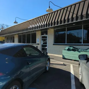 Chef is dishing out some mind bending grub at this non descript Oak Cliff diner. Go!