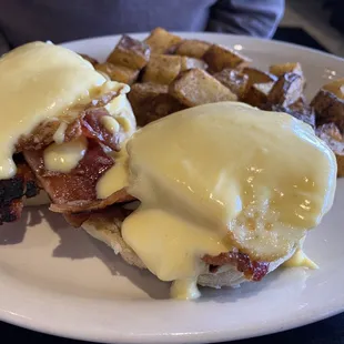 Eggs Benedict