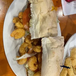 Shrimp poboy