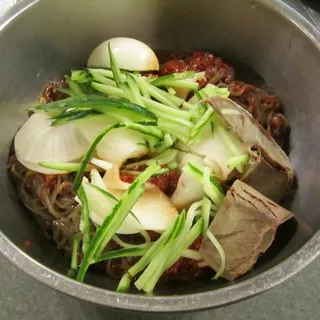 Spicy Cold Buckwheat Noodles Plate