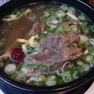 4. Beef Rib Bone Soup ()