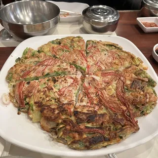 30. Seafood & Green Onion Pancake ( )