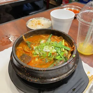 32. Stir Fried Korean Blood Sausage with Vegetables ()