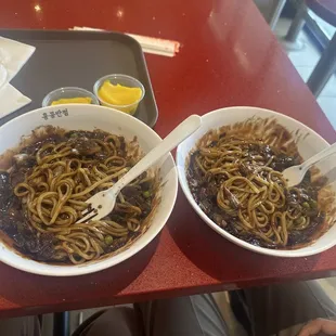 Black Beans Noodles