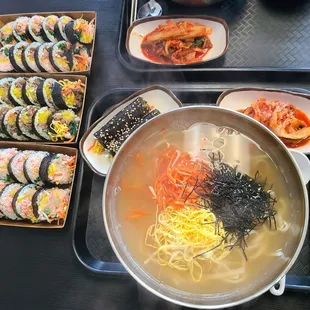 멸치 칼국수