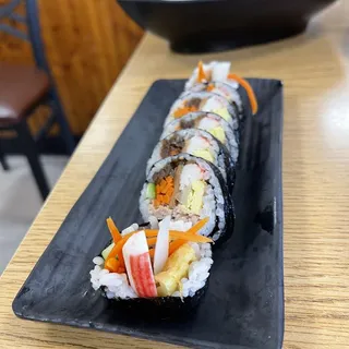 4. Tuna Roll/