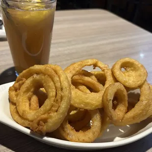 H U G E  side order of onion rings!