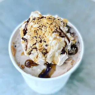 Jonny mf creams- vanilla ice cream, fudge, caramel, cannoli shells, and ricotta!