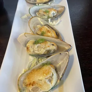 5 Piece Green Mussels