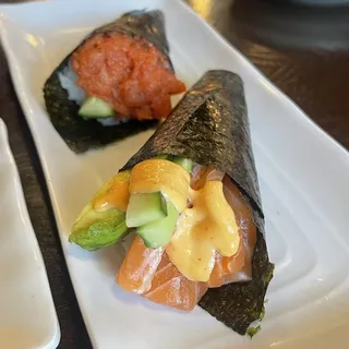 Spicy Salmon Hand Roll