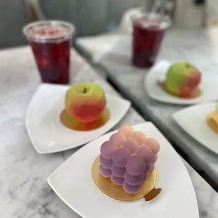 Exotique Spheres, Apple Caramel, Hibiscus tea