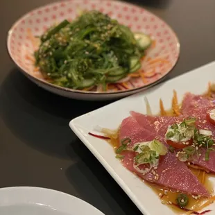Tuna carpaccio and seaweed salad