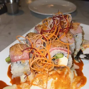 Hot jony. There&apos;s no tuna on the inside? Sad for a specialty roll