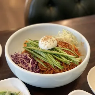 Spicy Noodles with Vegetables ()