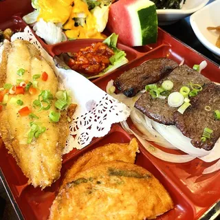 Spicy Braised Cutlass Fish ()