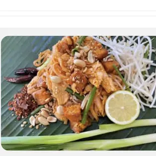 Pad Thai (extra tofu, my favorite)