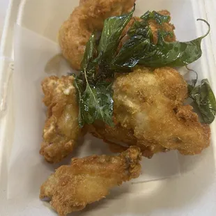 Chicken Wings fried Thai Basil