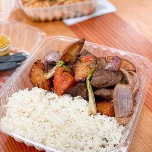SAUTEED BEEF AND FRIES ( LOMO SALTADO)
