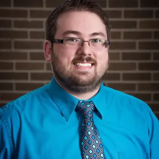 Dr Andrew Miller specializing in gentle chiropractic, acupuncture and nutritional counseling.