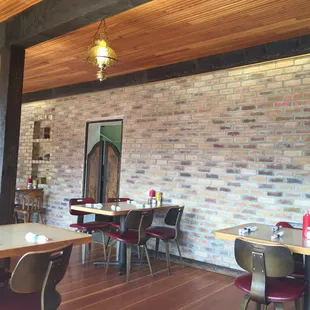 sushi and sashimi, interior