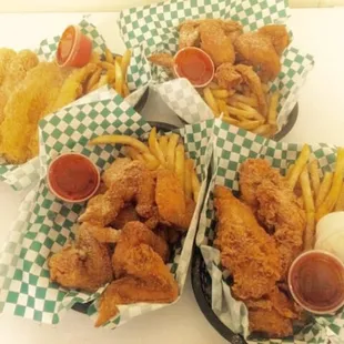Chicken wings chicken tenders and catfish fillet lunch at Jordans