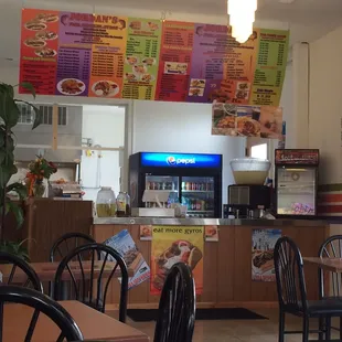 Order your good at the counter!