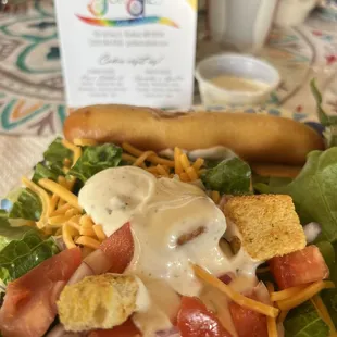 Salad, Soup, Breadstick Lunch Special $7.99