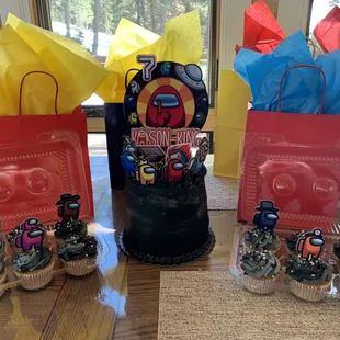 Among Us themed cake and cupcakes. Cake and cupcake toppers by Instagram @itsjust.Katrina / @P6KrewKreations