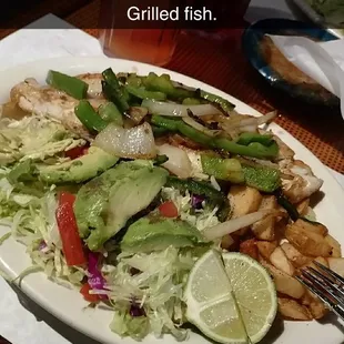 Pescado a la Parilla (grilled fish)