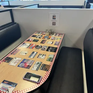 Both booth and table seating.