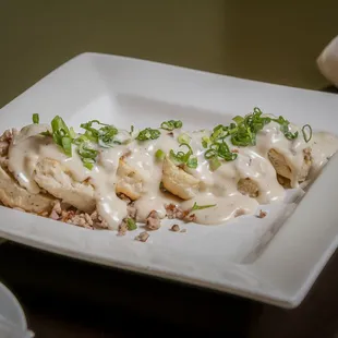 Biscuits and Gravy at Jo&apos;s Diner