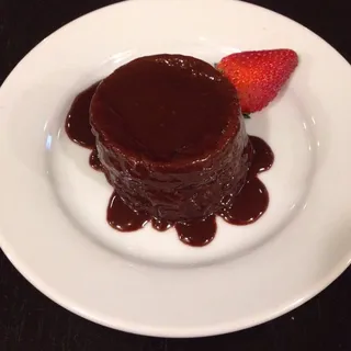 Warm Flourless Chocolate Ganache Cake