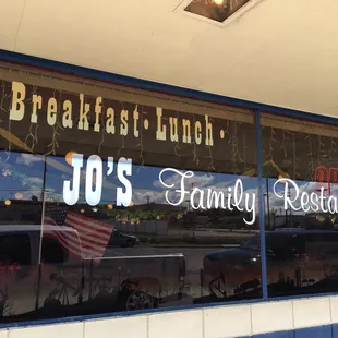 the outside of the restaurant