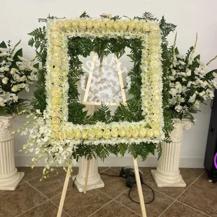 White rose photo frame