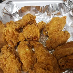 Heavily breaded "seasoned wings" that had no seasoning