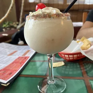 dessert, drink