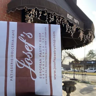 The outside of Josef's European Pastry Shop.