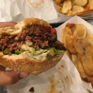 Amazing 10 oz burger!