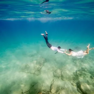 Underwater photography on Oahu