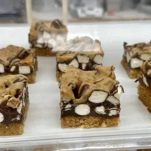 I would like to sneak inside this case and eat 4 of them. I confess!