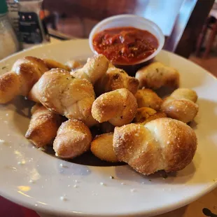 Garlic knots