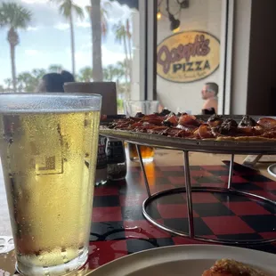 gave the GF crust a try today and it was delicious