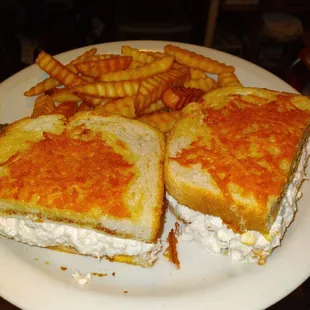 Tuna melted grill Sourdough with parma,cheese and American cheese