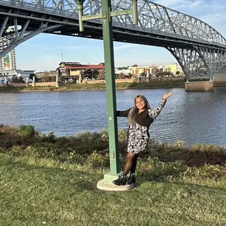 Veronica R.