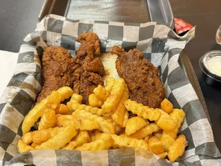 Mack's Hot Chicken