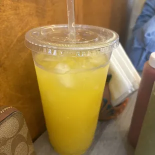 Mango agua fresca
