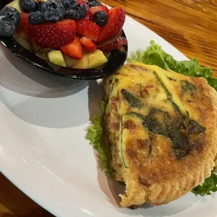 Quiche of the day with fresh fruit! So filling
