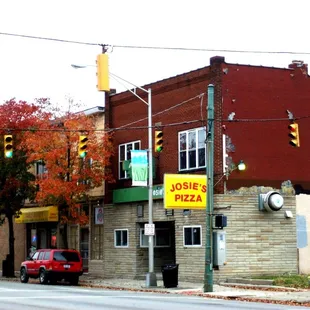 a view of a street corner